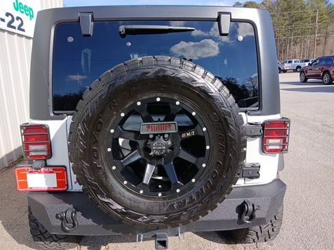 Used 2012 Jeep Wrangler Unlimited Sport image 4