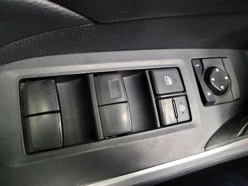 Used 2020 Toyota RAV4 XLE AWD/4WD image 27