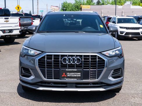 Used 2020 Audi Q3 2.0T Premium AWD/4WD image 2