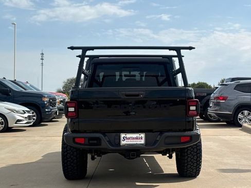 Used 2020 Jeep Gladiator Overland AWD/4WD image 8