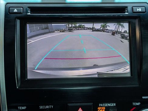 Used 2014 Toyota Camry LE FWD image 38