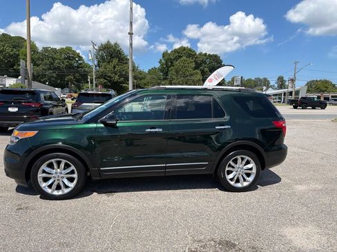 Used 2013 Ford Explorer XLT FWD image 2