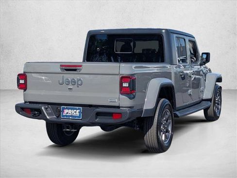 Used 2021 Jeep Gladiator Overland AWD/4WD image 5