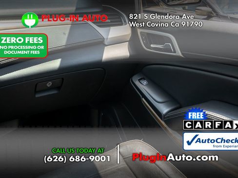 Used 2020 GMC Yukon Denali w/ Denali Premium Package AWD/4WD image 21