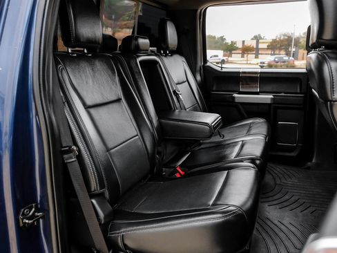 Used 2019 Ford F250 Lariat w/ Chrome Package image 39