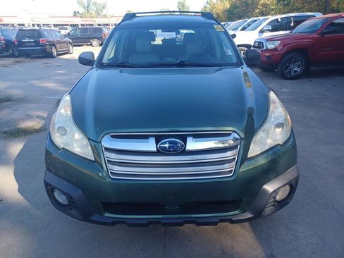 Used 2013 Subaru Outback 2.5i Limited AWD/4WD image 2