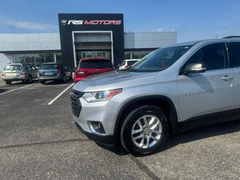 Used 2020 Chevrolet Traverse LT w/ LPO, Floor Liner Package image 3