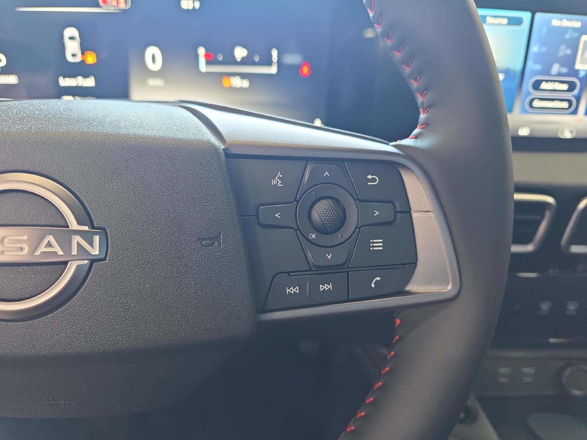 New 2027 Nissan Sentra SR w/ Floor Mat Package FWD image 18