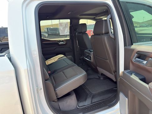 Used 2024 GMC Sierra 1500 Denali AWD/4WD image 12