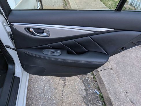 Used 2021 INFINITI Q50 Luxe w/ Seat & Sound Package image 31