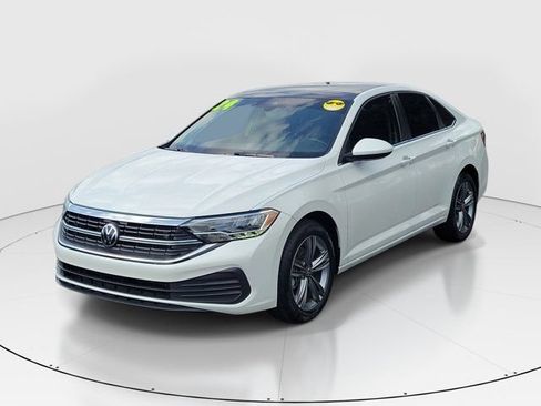Certified 2024 Volkswagen Jetta SE FWD image 28