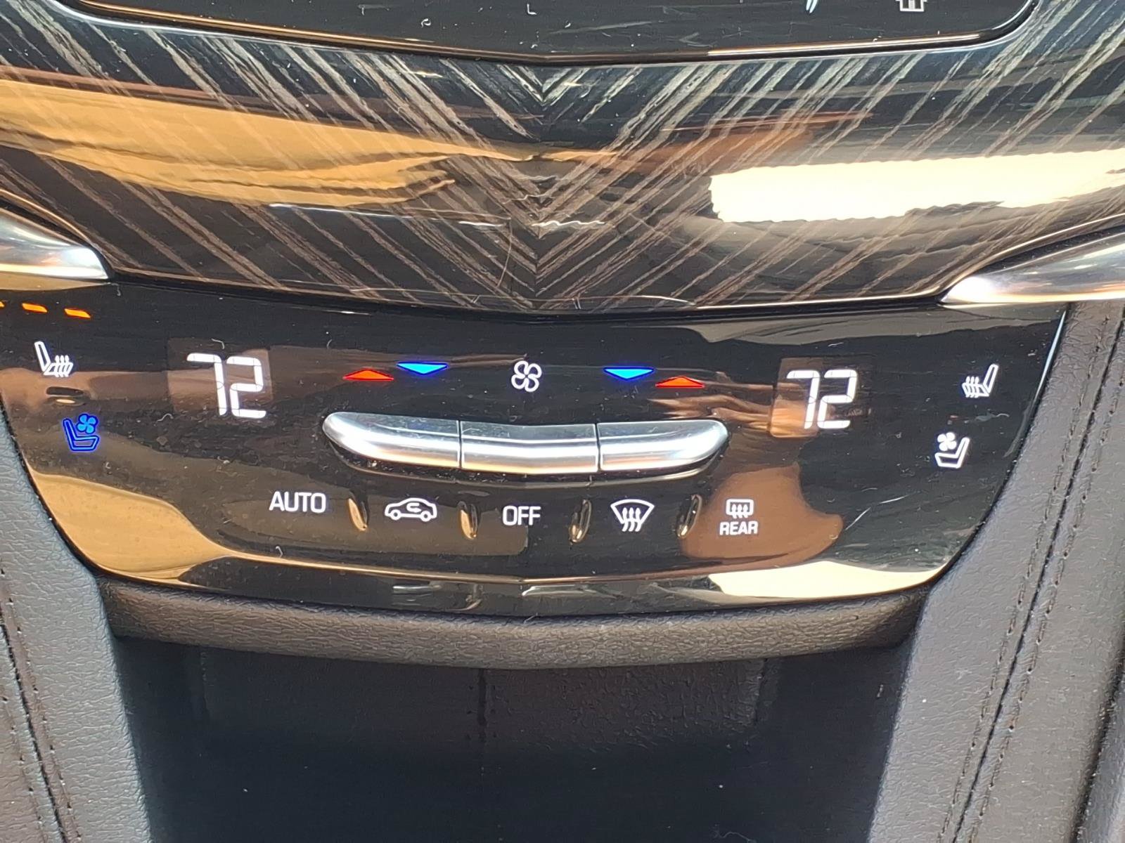 Used 2024 Cadillac XT6 Premium Luxury AWD/4WD image 9