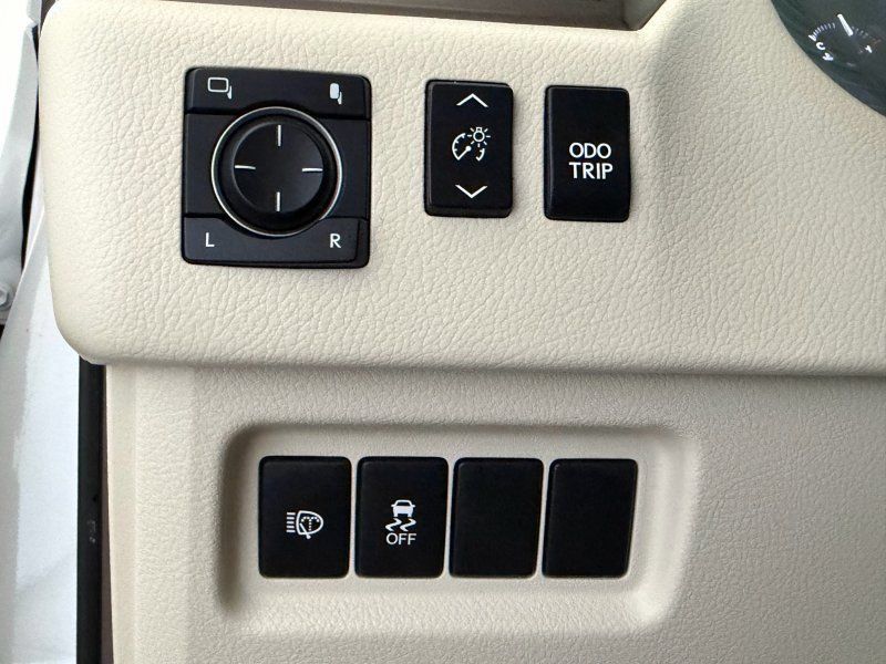 Used 2018 Lexus GX 460 Premium AWD/4WD image 31