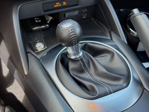 Used 2024 MAZDA MX-5 Miata Sport RWD image 15