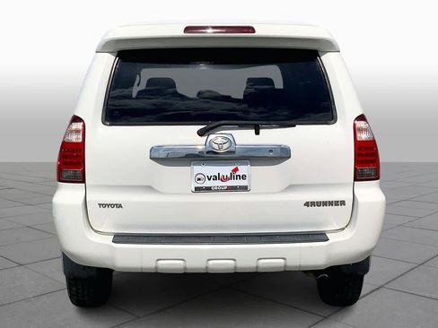 Used 2008 Toyota 4Runner SR5 image 5