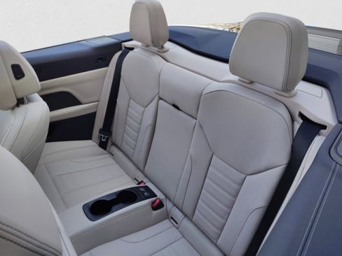 Used 2024 BMW M440i Convertible w/ Premium Package RWD image 19