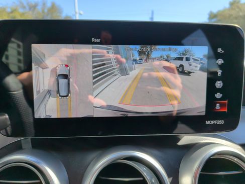 Used 2022 Mercedes-Benz GLC 300 image 23