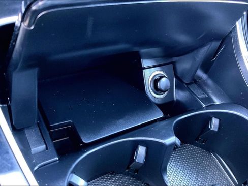 Used 2018 Mercedes-Benz C 300 Sedan image 28