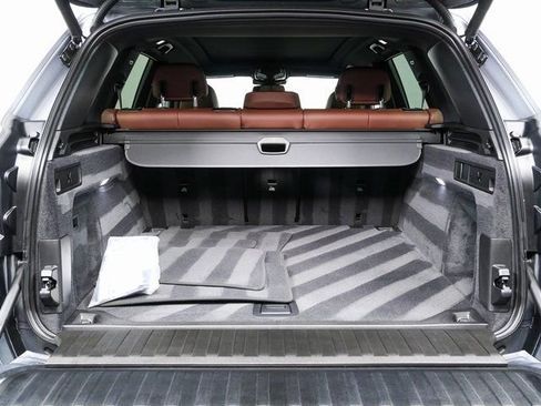 Used 2024 BMW X5 xDrive40i w/ Premium Package image 31