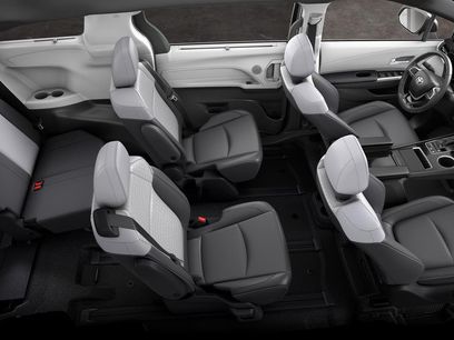 New 2026 Toyota Sienna XSE