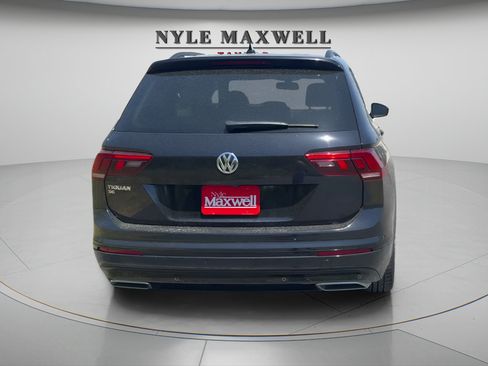 Used 2021 Volkswagen Tiguan SE R-Line FWD image 6