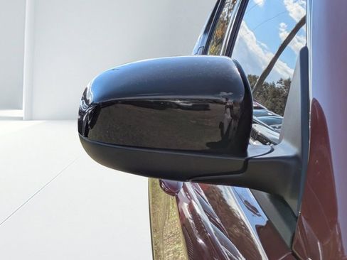 New 2026 Jeep Compass Latitude image 10