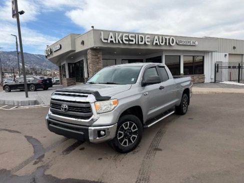 Used 2015 Toyota Tundra SR image 2