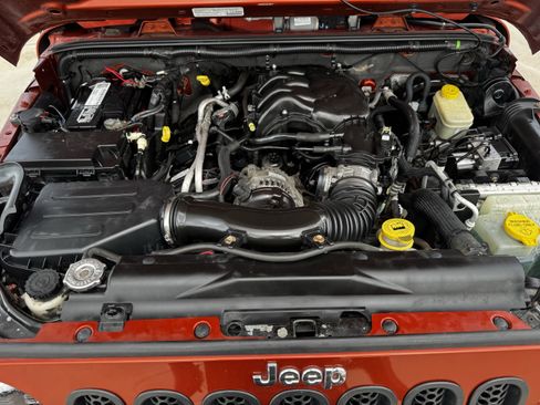 Used 2014 Jeep Wrangler Sport w/ Quick Order Package 24S AWD/4WD image 25