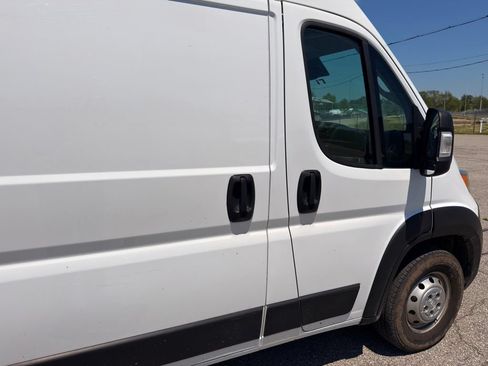 Used 2023 RAM ProMaster 2500 FWD image 5