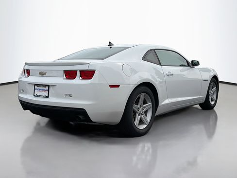 Used 2011 Chevrolet Camaro LS w/ Bluetooth Package RWD image 2