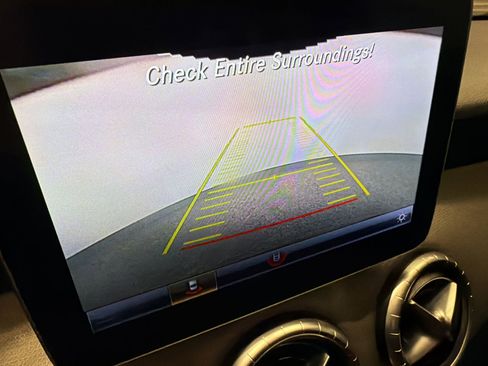 Used 2018 Mercedes-Benz CLA 250 image 22