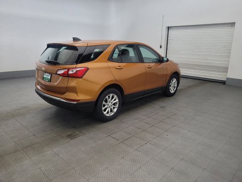 Used 2018 Chevrolet Equinox LS FWD image 10