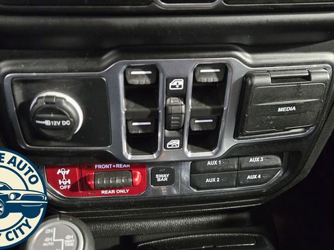 Used 2023 Jeep Wrangler Unlimited Rubicon 4xe w/ Dual Top Group image 20