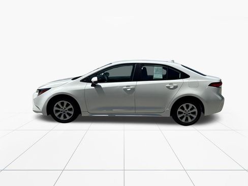 Used 2023 Toyota Corolla LE FWD image 4