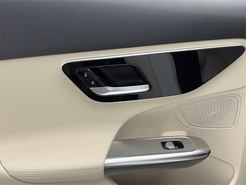 Used 2024 Mercedes-Benz C 300 4MATIC Sedan image 46