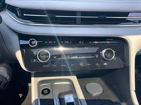 New 2027 INFINITI QX60 Autograph w/ Dark Cargo Package AWD/4WD image 32