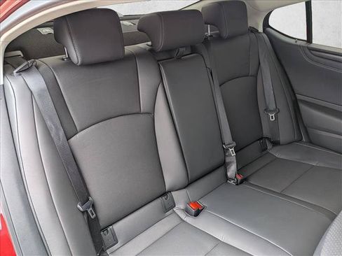 Used 2025 Lexus ES 300h w/ Premium Package FWD image 18