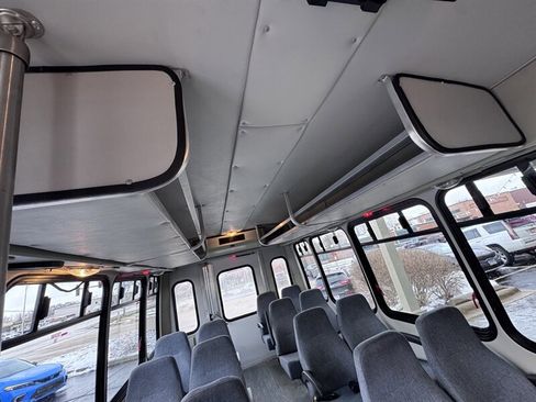 Used 2004 Chevrolet Express 3500 w/ RV Package.  Upfitter Option image 12