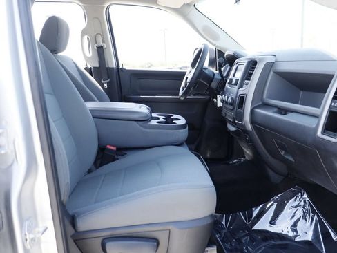 Used 2017 RAM 3500 Tradesman w/ Chrome Appearance Group AWD/4WD image 16