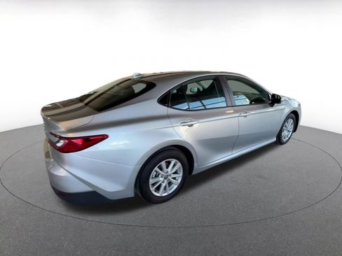 Used 2025 Toyota Camry LE image 13