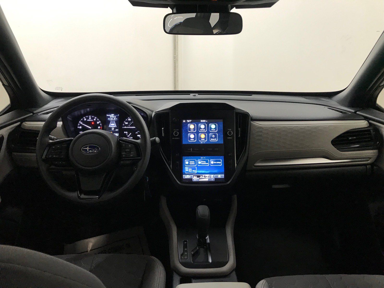 Used 2025 Subaru Forester AWD/4WD image 17