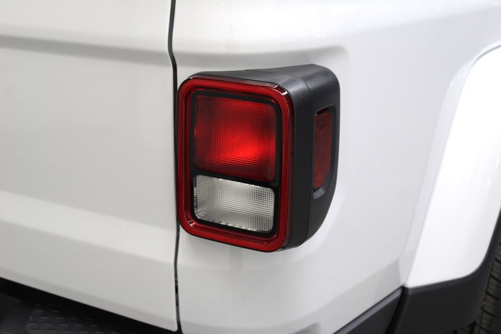New 2026 Jeep Gladiator Sport AWD/4WD image 34
