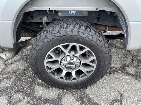 Used 2021 Ford F250 Lariat w/ Lariat Ultimate Package image 11