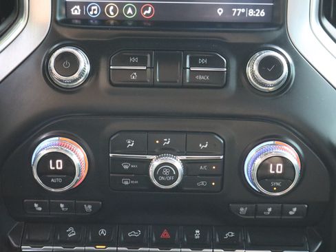 Used 2019 GMC Sierra 1500 SLT w/ SLT Premium Package AWD/4WD image 38