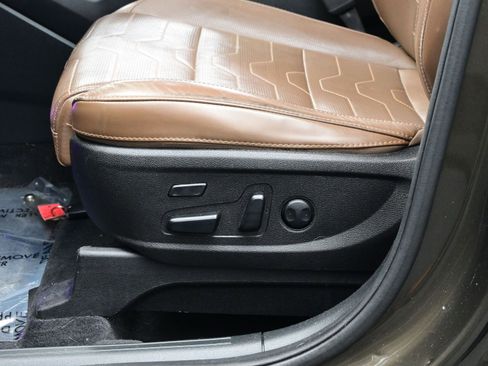 Used 2020 Kia Telluride SX w/ SX Prestige Package image 11