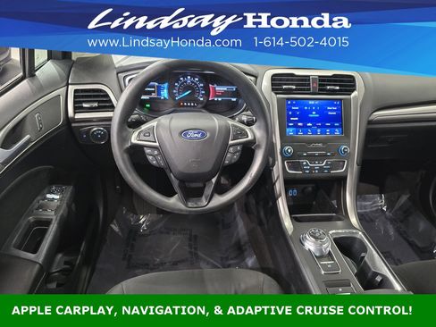 Used 2020 Ford Fusion SE image 12