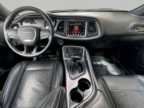 Used 2015 Dodge Challenger SXT w/ Super Sport Group (SS/T) RWD image 7