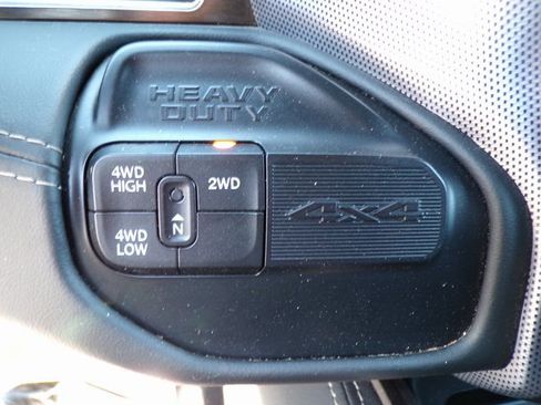 Used 2020 RAM 3500 Limited image 32