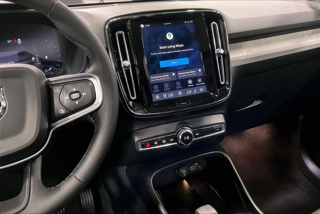 Certified 2024 Volvo XC40 B5 Core AWD/4WD image 10
