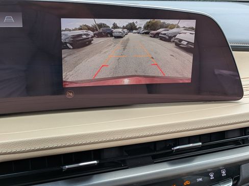 Used 2024 Cadillac XT4 Premium Luxury w/ Cold Weather Package FWD image 34